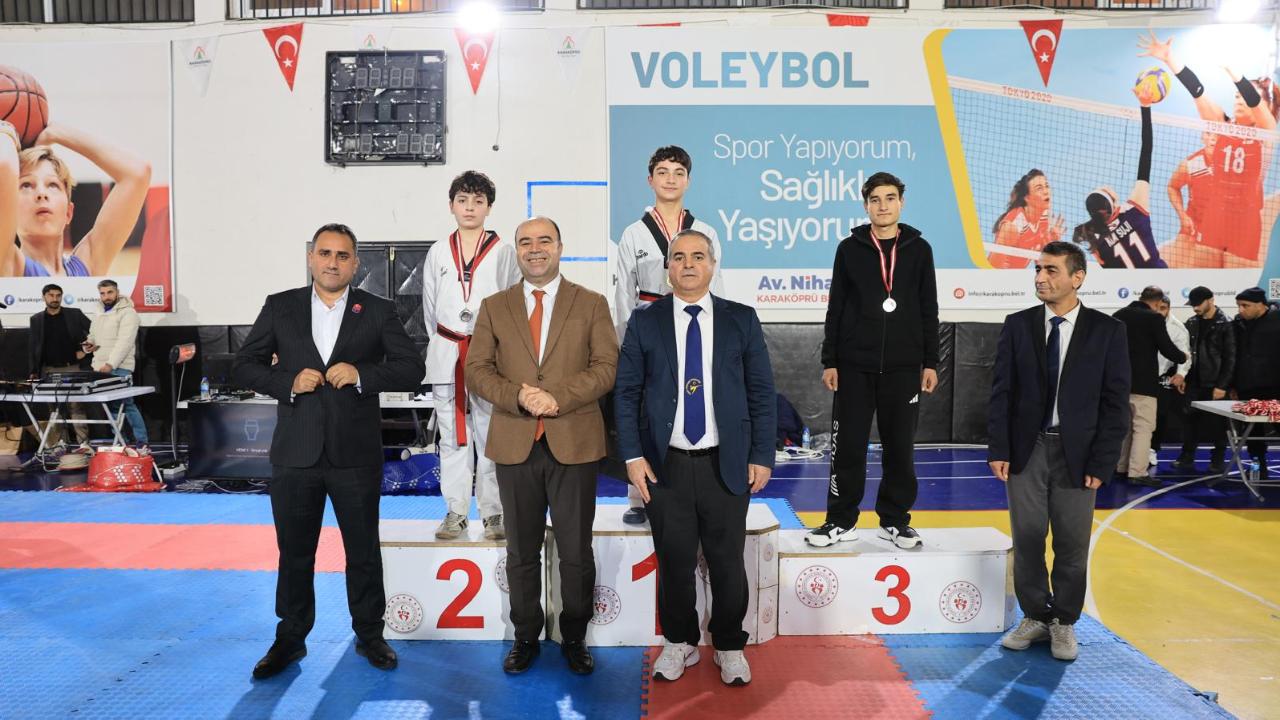 Karaköprü’de taekwondo turnuvası
