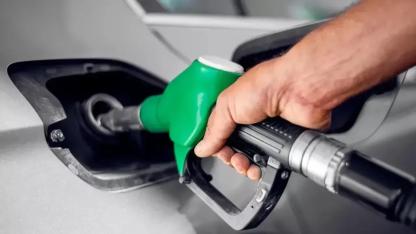 Motorine bu gece 1 lira 15 kuruş zam geliyor