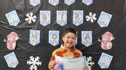 Özel öğrenci Muhammed Said Kendirci karnesini aldı