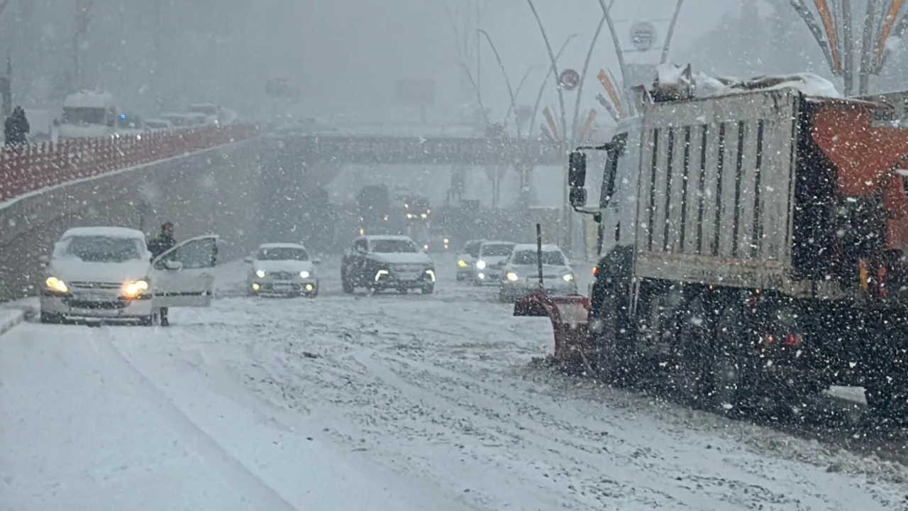 Şanlıurfa Valiliği sürücüleri buzlanma ve don riskine karşı uyardı