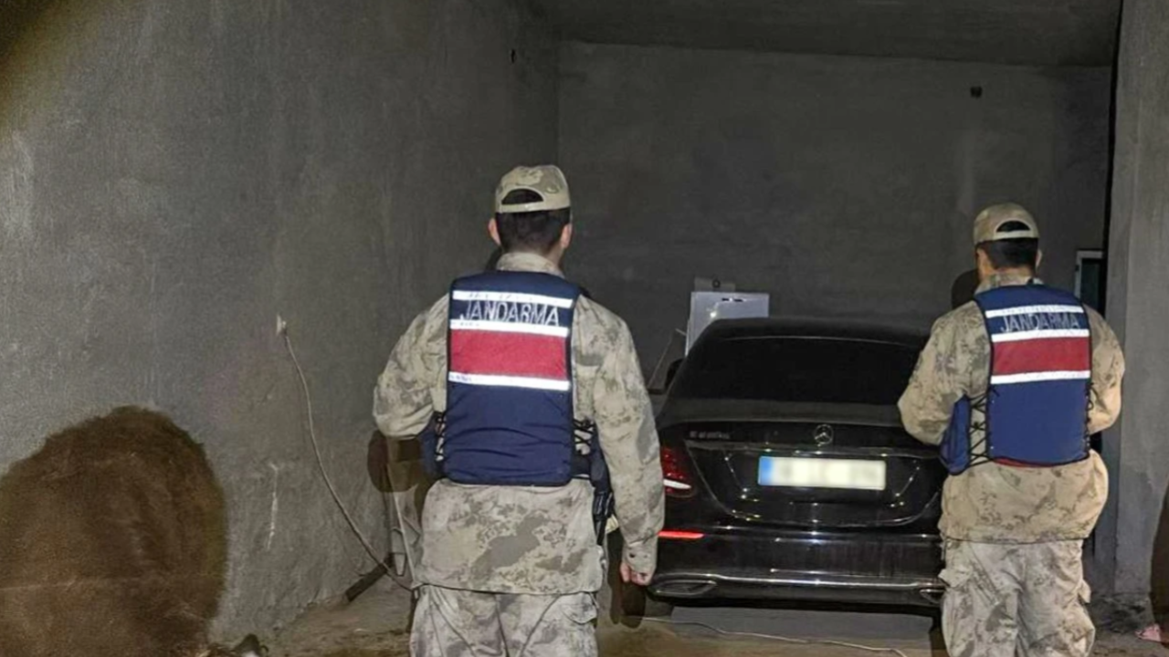 Şanlıurfa’da çalıntı araç ahırdan çıktı