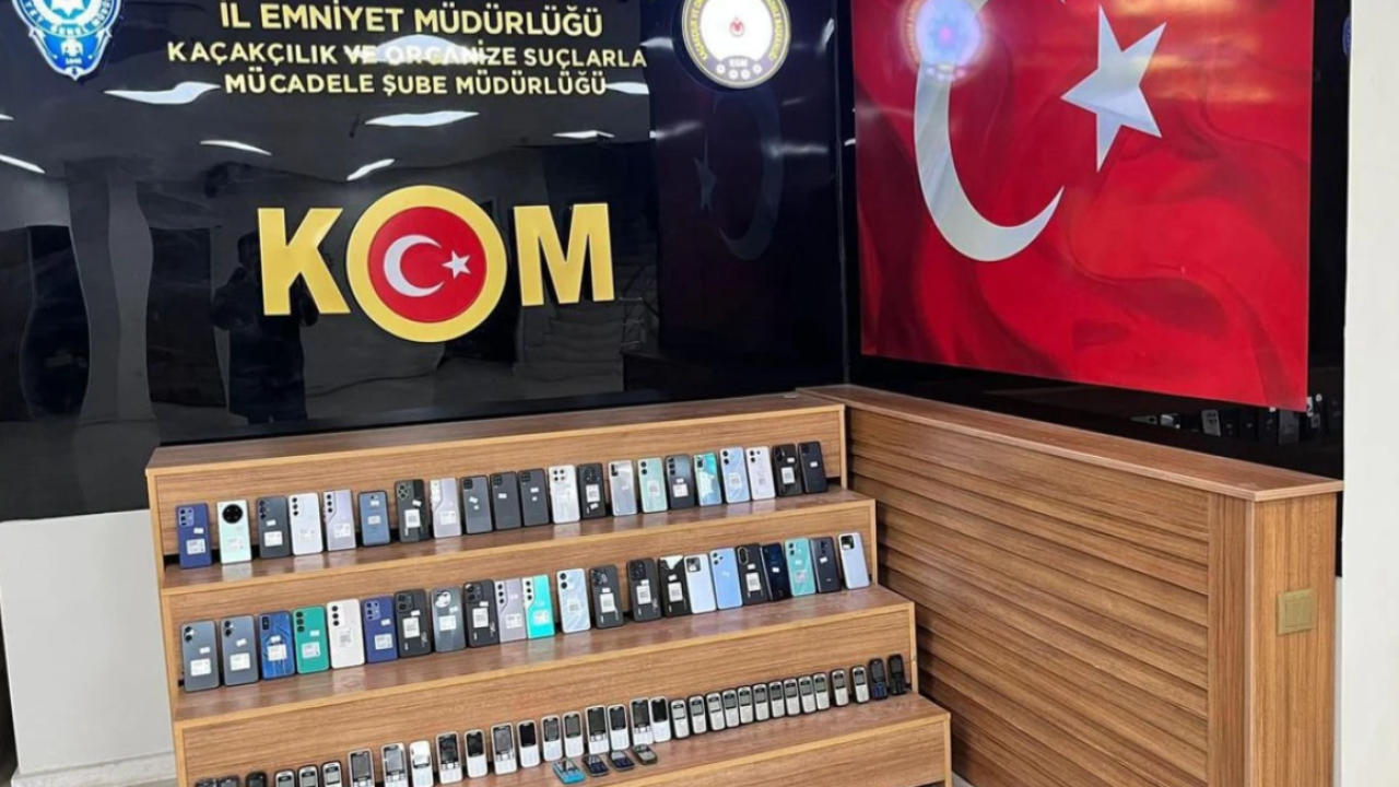 Şanlıurfa’da kaçak telefon operasyonu: 2,6 milyon TL’lik ürün ele geçirildi