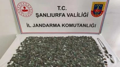 Şanlıurfa’da operasyonda 2 bin 638 adet gümüş ve bronz sikke ele geçirildi