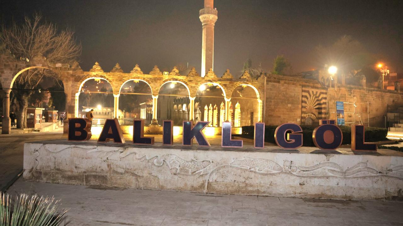 Balıklıgöl aydınlatması tamamlanıyor