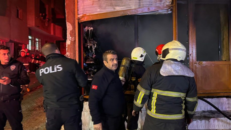 Şanlıurfa'da bir iş yerinde korkutan yangın