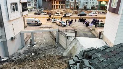 Şanlıurfa'da çöken duvar nedeniyle bir bina daha boşaltıldı