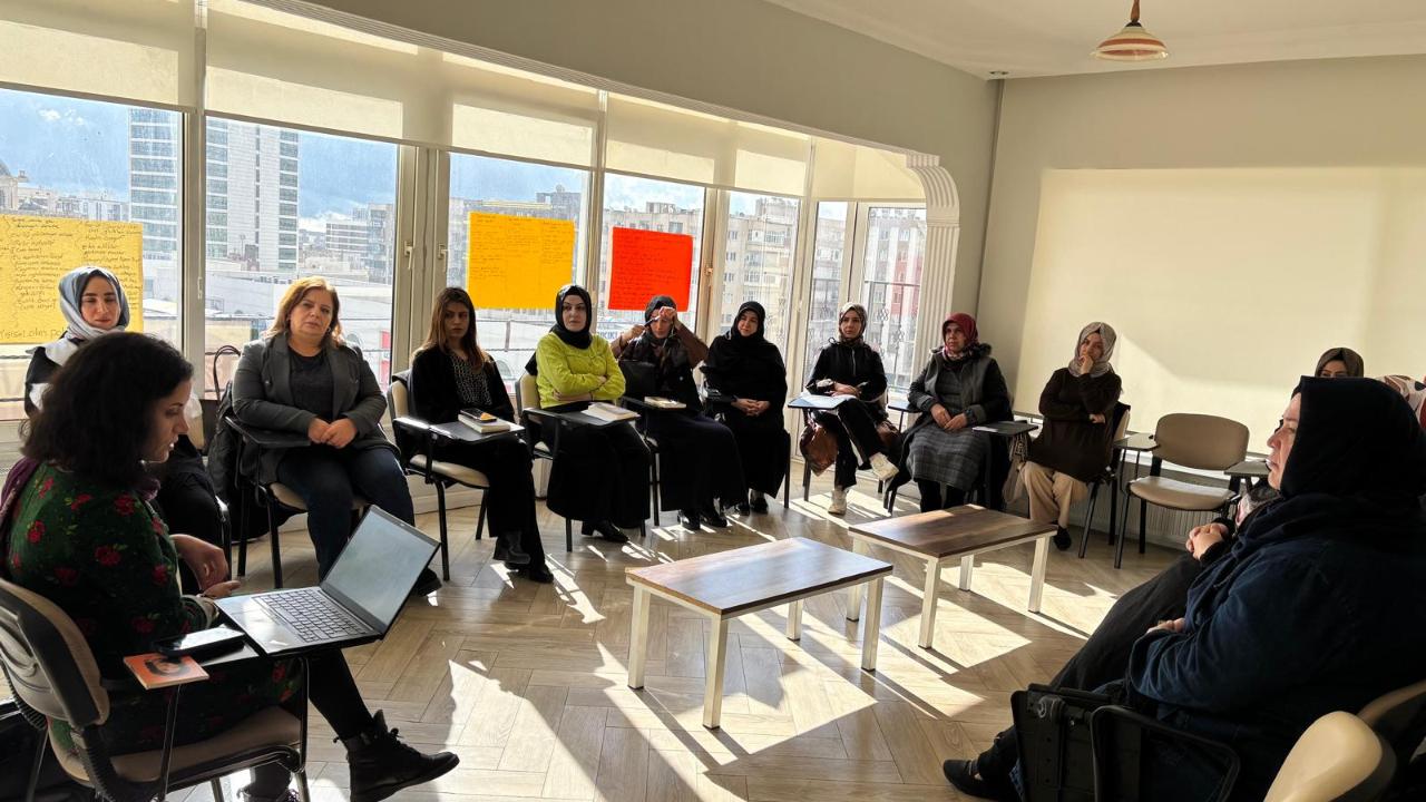 Sorunları dinleme türleri ve empati eğitimi gerçekleştirildi