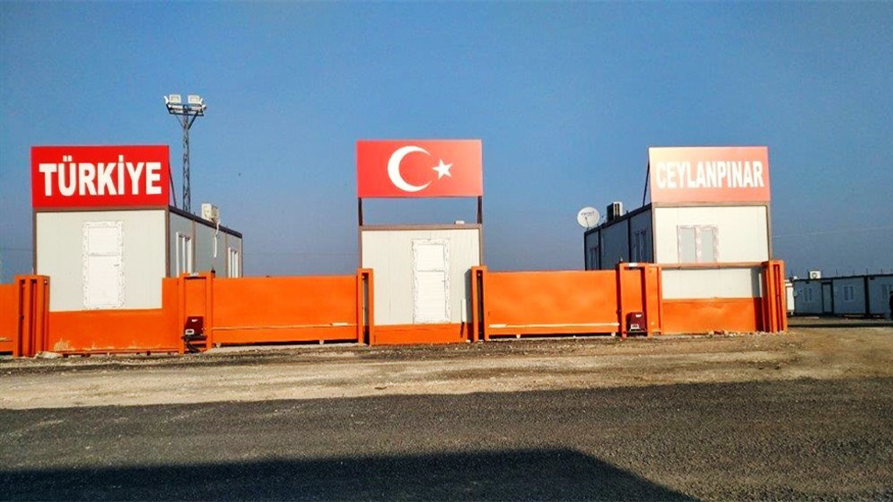 Suriye, iki gümrük kapısını kapatıyor