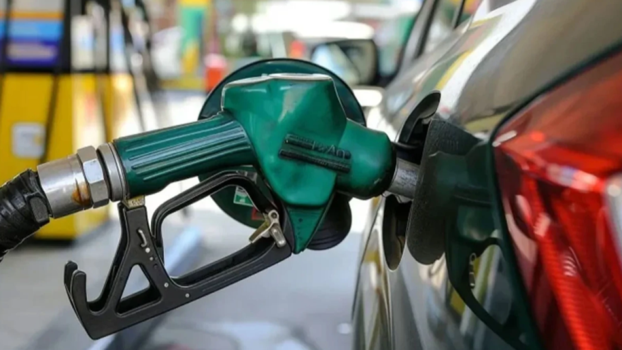 Akaryakıta bir zam daha geliyor