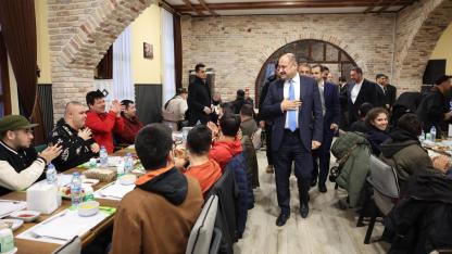 Başkan Gülpınar, engelli bireylerle iftarda bir araya geldi