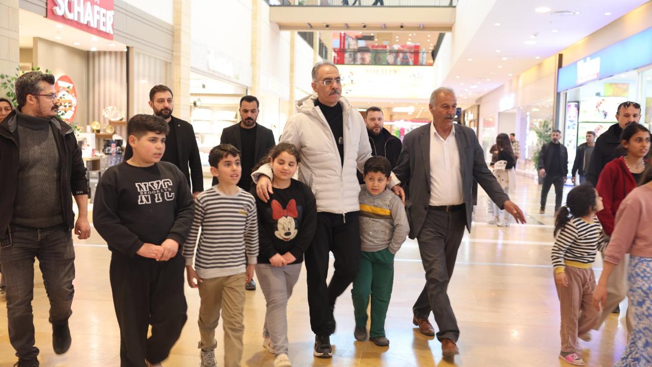 Başkan Kuş’tan yetim çocuklara destek