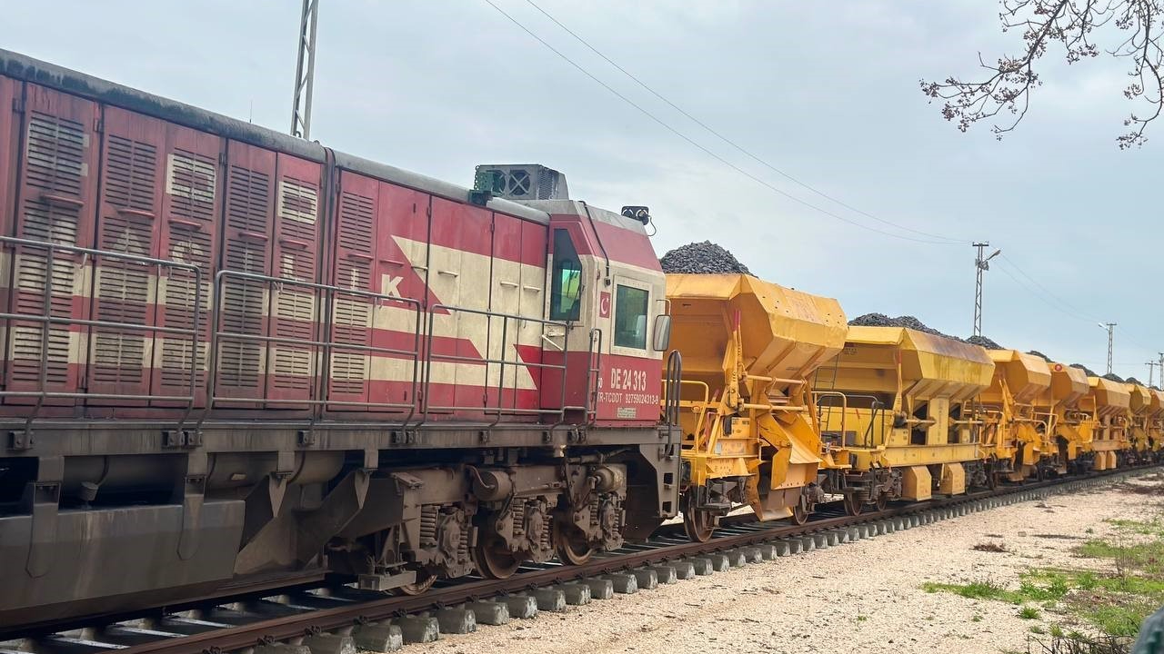 Ceylanpınar’da demiryolu hattı yeniden hizmete açıldı