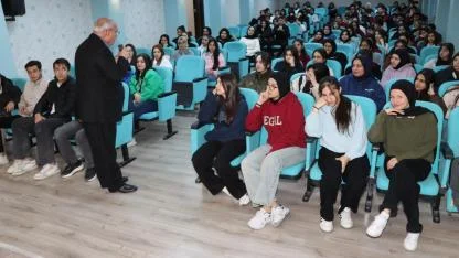 Karaköprü’de 2 bin 750 öğrenciye seminer