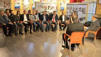 Nihat Çiftçi, medya temsilcileriyle açık oturumda buluştu