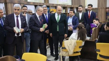 Osmanağaoğlu’ndan Karaköprü Merkez Kütüphanesine ziyaret