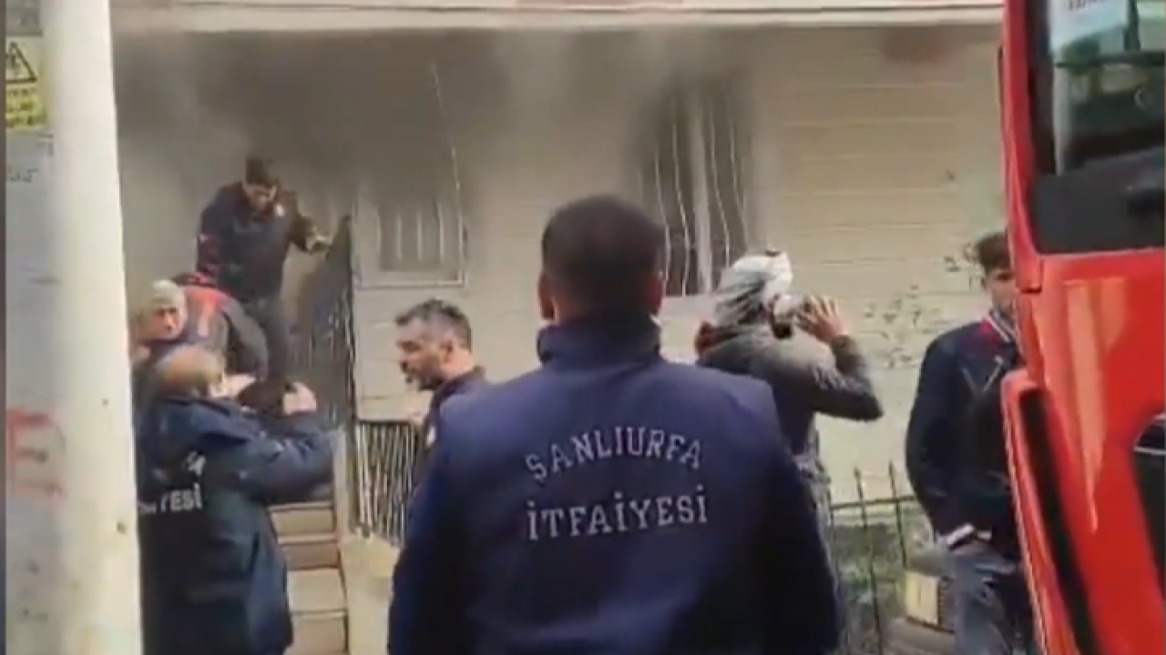 Şanlıurfa’da bir binada korkutan yangın paniği