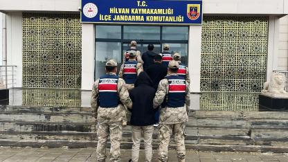 Şanlıurfa'da iş yerine uyuşturucu baskını: 3 kişi tutuklandı