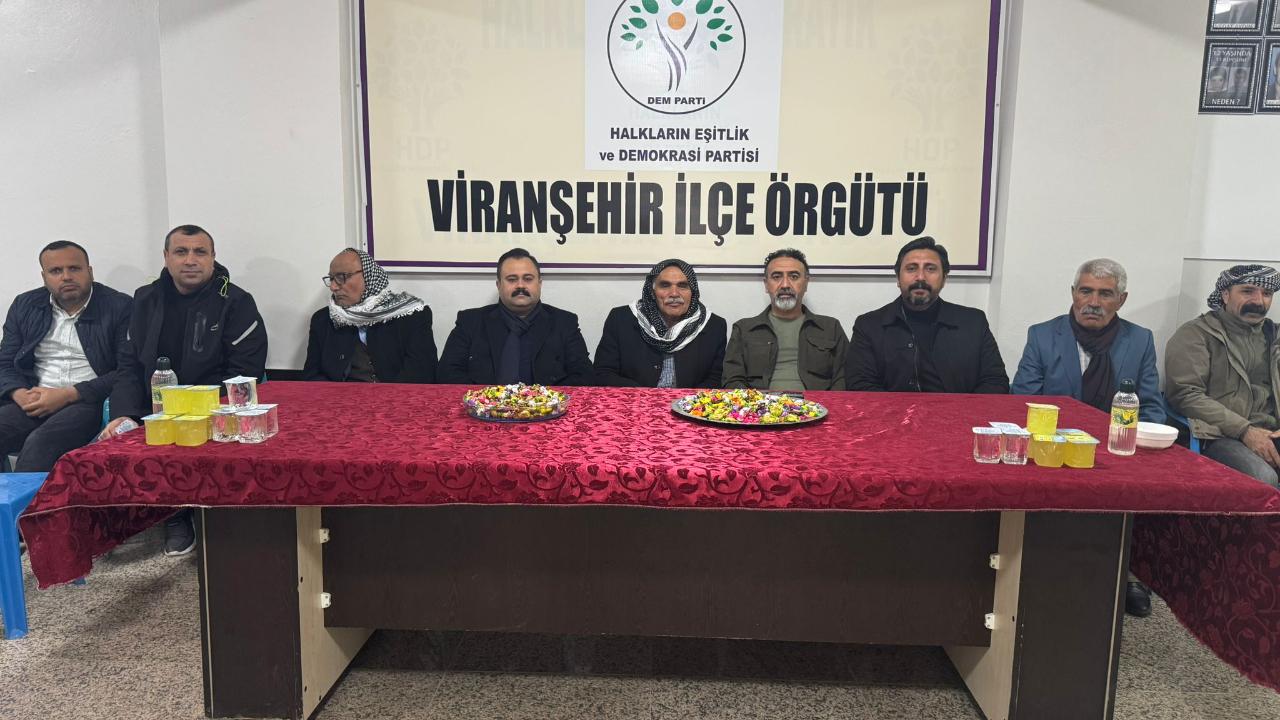 Viranşehir’de DEM Parti’de bayramlaşma programı düzenledi