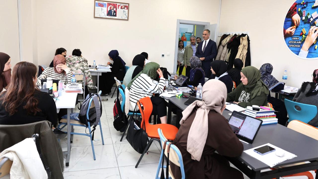 Başkan Mehmet Kuş: Gençlere destek olmaya devam edeceğiz