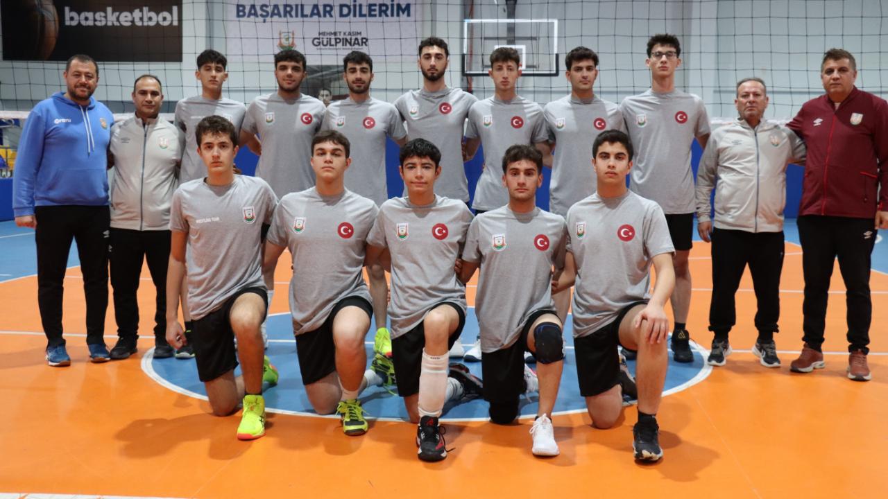 Büyükşehir Belediyesi Genç Erkekler Voleybol Takımı çeyrek finallere hazırlanıyor