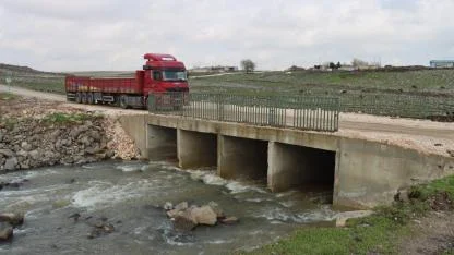 Büyükşehir, Viranşehir’de selin izlerini sildi