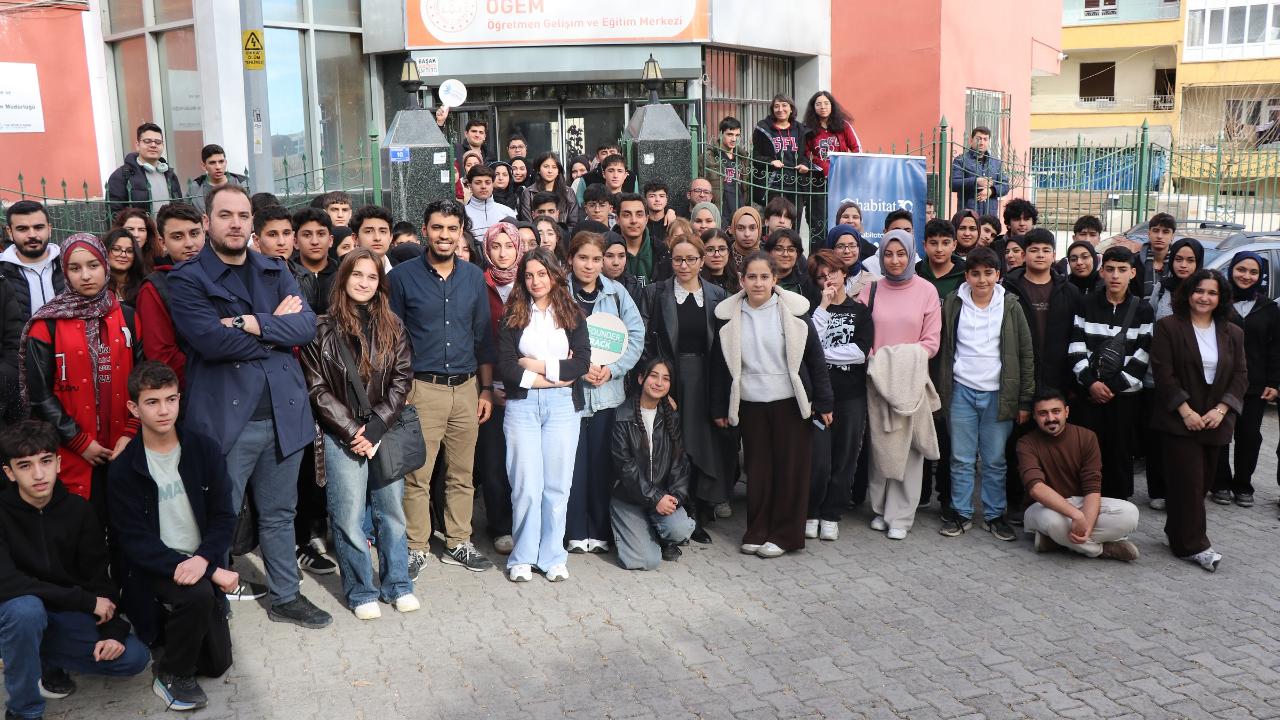 Büyükşehirden gençlere gelecek odaklı eğitim hamlesi