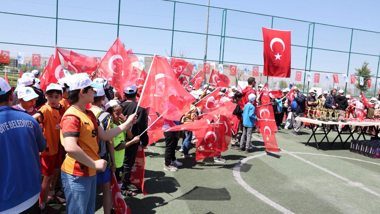 Eyyübiyeli çocuklar 23 Nisan Futbol Turnuvasında buluştu