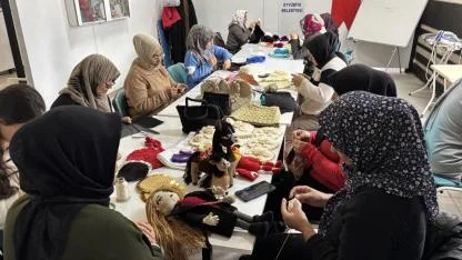 Eyyübiyeli kadınlar hayata tutunmayı öğrendi