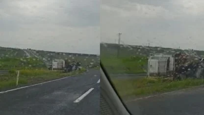 Şanlıurfa-Siverek karayolunda tır devrildi: 1 yaralı