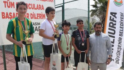 Şanlıurfa’da 23 Nisan Tenis Turnuvası ödül töreniyle sona erdi