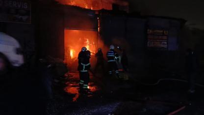 Şanlıurfa’da hurdacı dükkanında yangın