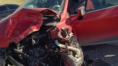 Şanlıurfa’da iki otomobil çarpıştı: 2 yaralı