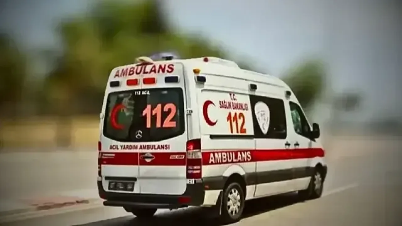 Şanlıurfa’da motosiklet ile ticari taksi çarpıştı: 1 ağır yaralı