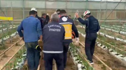 Şanlıurfa’da serada kalçasına demir saplanan genç kurtarıldı