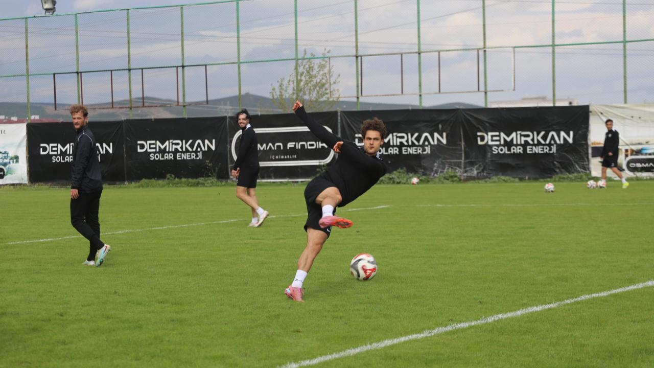 Şanlıurfaspor günün antrenmanını tamamladı: Gözler Kastamonuspor maçında