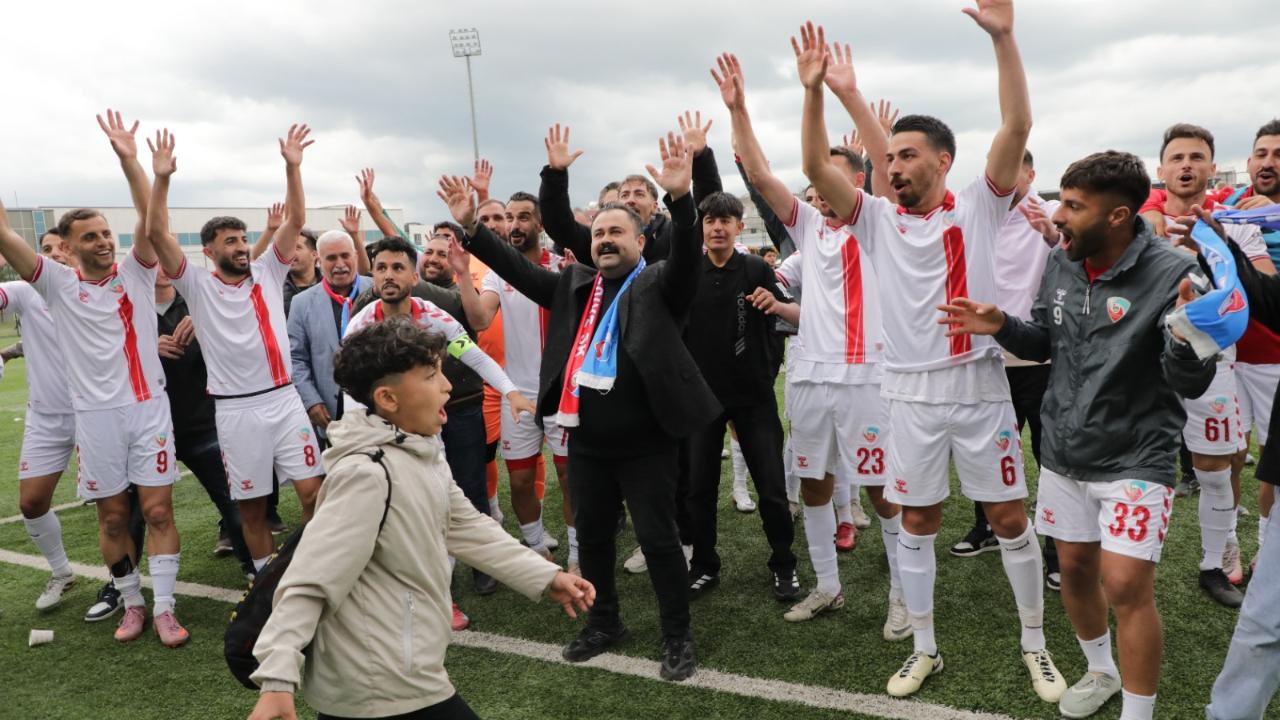 Viranşehir Belediyespor şampiyonluğa göz kırptı