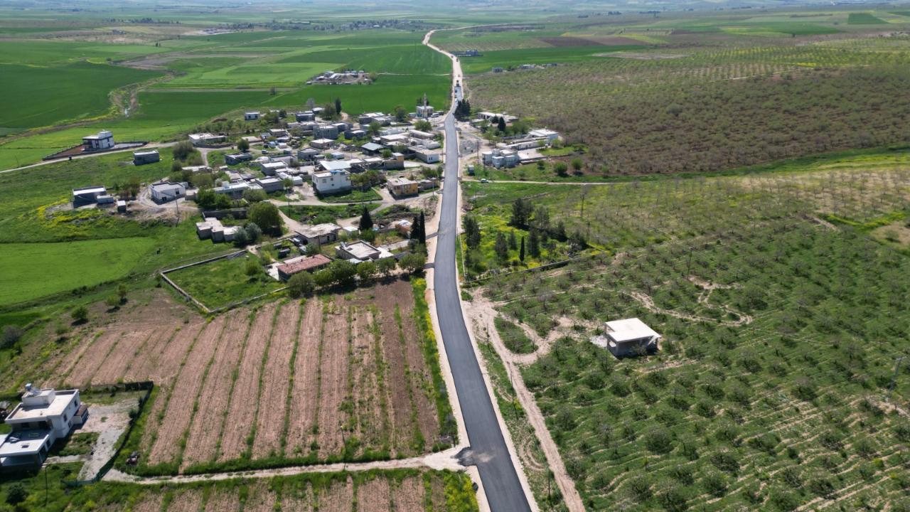 Şanlıurfa’da 14 kilometrelik grup yolunda asfalt seferberliği sürüyor