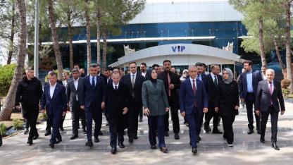 Şanlıurfa’da felaket sonrası Ankara heyeti sahada