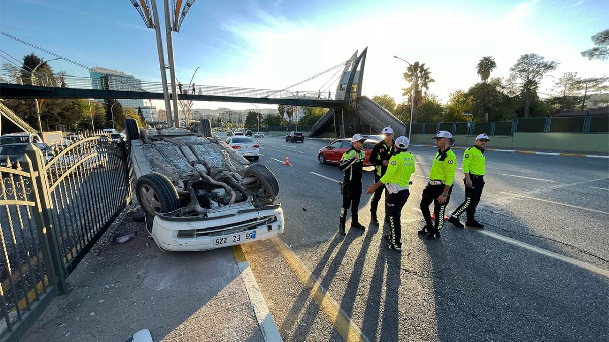 Şanlıurfa'da otomobil devrildi: 5 yaralı