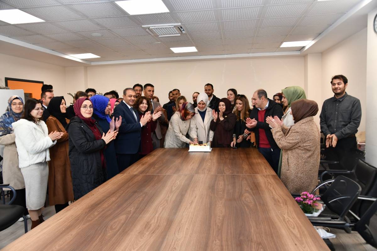 Şanlıurfa'da öğretmenler günü çeşitli etkinliklerle kutlandı