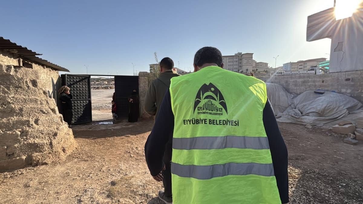 Eyyübiye'de adrese teslim destekler sürüyor