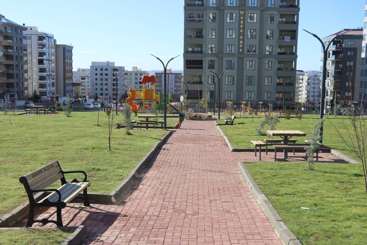 Karaköprü'de hizmetler aralıksız sürüyor