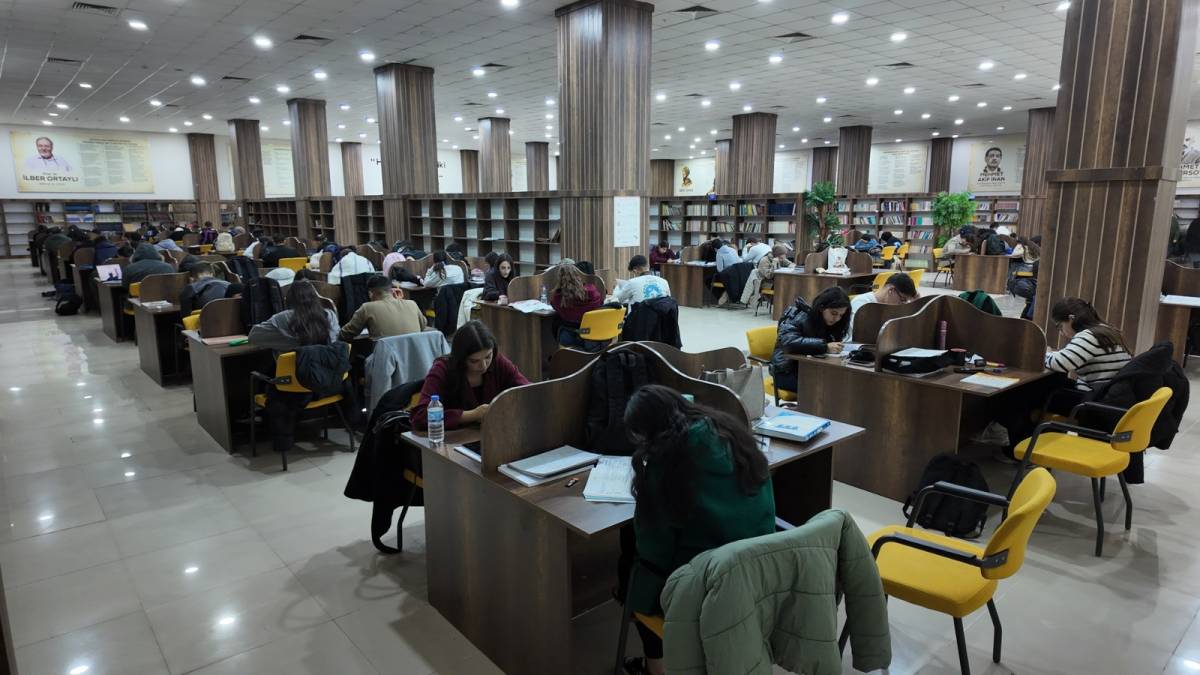 Karaköprü'de hizmetler aralıksız sürüyor