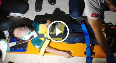 Havalandırma boşluğuna düşen çocuğu itfaiye ekipleri kurtardı