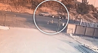 Zincirleme kaza güvenlik kamerasında